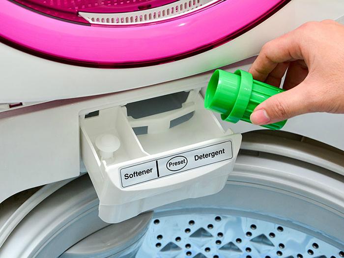 Hỏng máy giặt do dùng nước xả vải sai cách